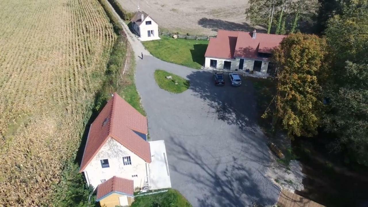Villa Au Moulin De Rotteleux Senarpont Exterior foto